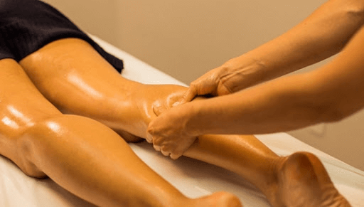 Massagem desportiva: relaxamento e controle de dores