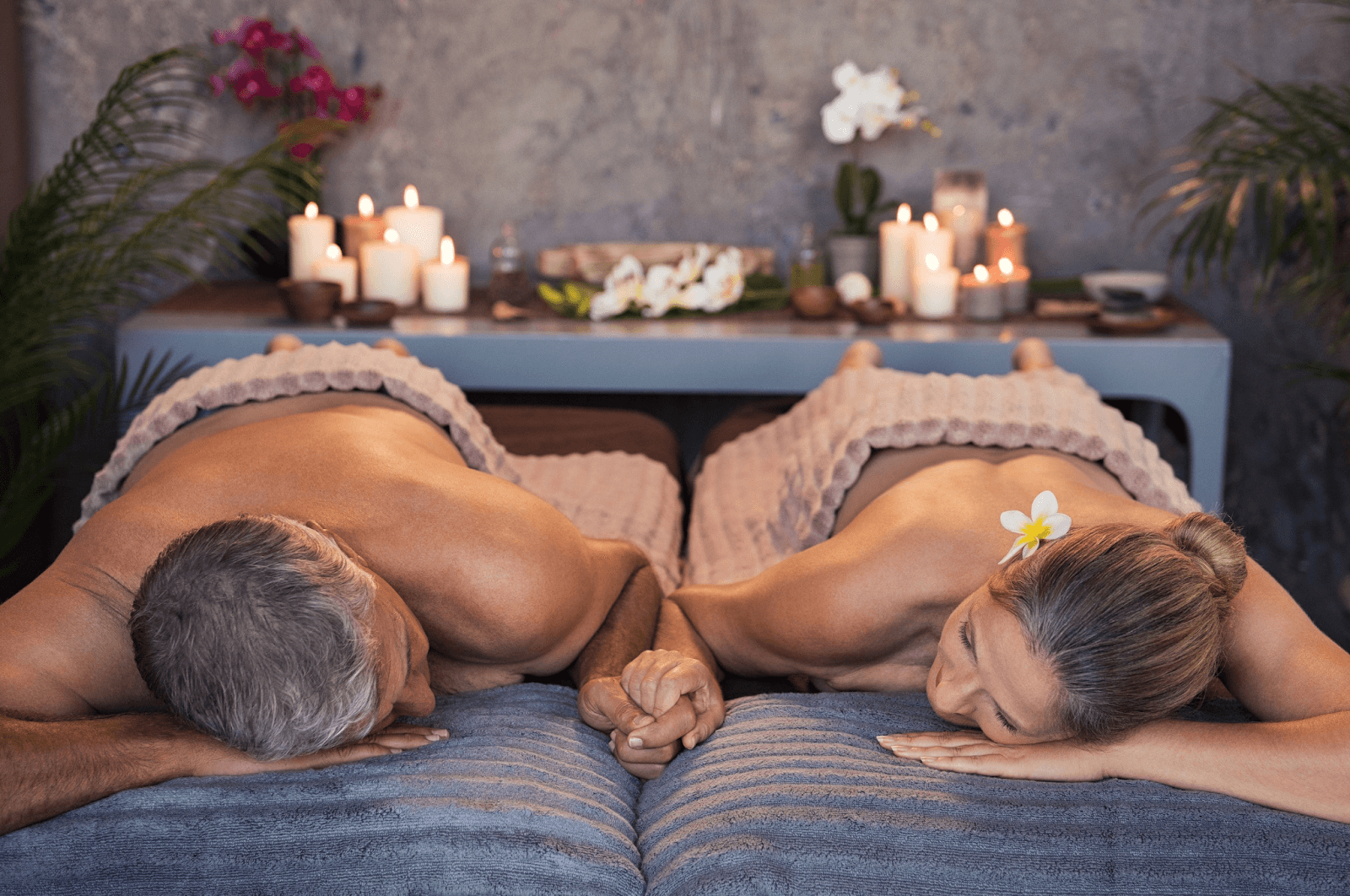 Por que você e seu parceiro devem fazer uma massagem de casal?