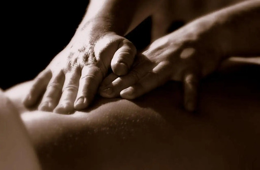 Massagem Grand Surprise! 8 modalidades de massagens e uma surpresa no final