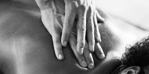 Confira aqui o que significa e quanto tempo dura uma Massagem Mix