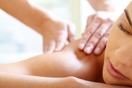 Diferença entre massagem relaxante e terapêutica